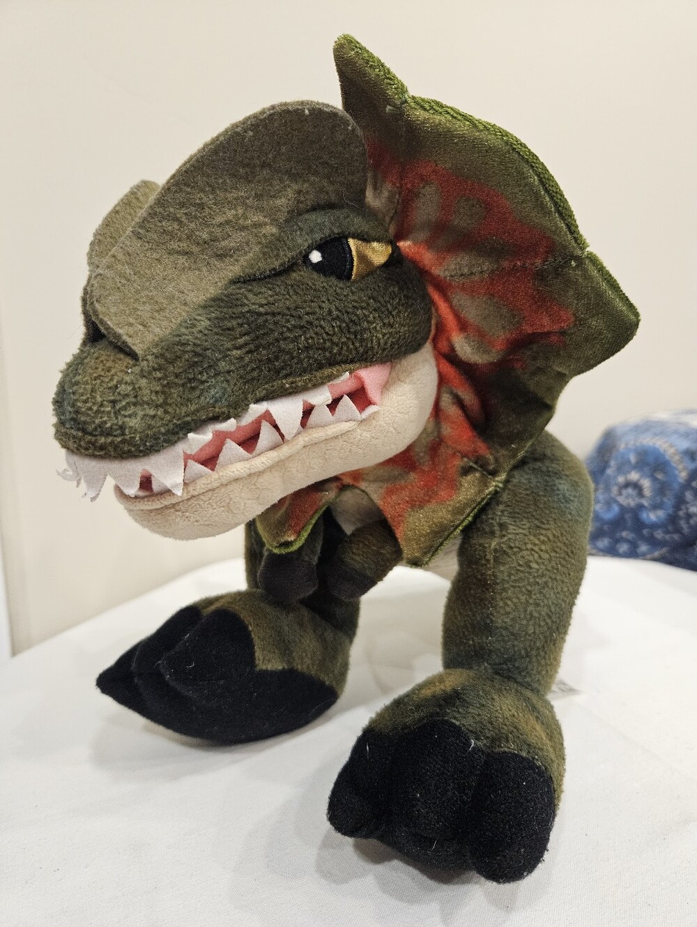 Jurassic Park 30th Anniversary Dilophosaurus Plush Squeeze And Roar Toy